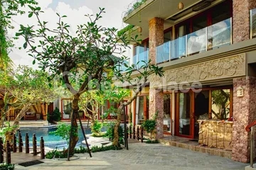 Prestigious Sanur Beachside 10-Bed Villa Offering Expansive Living, Prime Location, and Exceptional Investment Potential