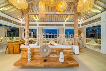 Refined Living Surrounded by Nature – A Fully Furnished Four-Bedroom Villa with Panoramic Sunset and Rice Field Views, Blending Privacy, Scenic Beauty, and Enduring Investment Appeal