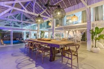 Stunnuing with Unique Design Villa 4 Bedrooms in Cemagi – North Canggu