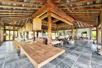 Luxury Freehold 2-Bed Villa in Nyanyi – Original Artworks, Premium Fixtures & Iconic Rice Field Panorama