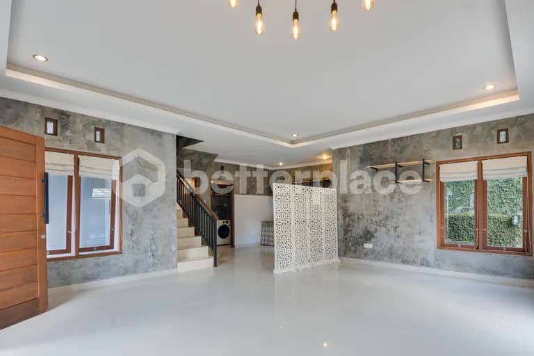 Modern Industrial Style 3 Bedroom Villa in Jimbaran