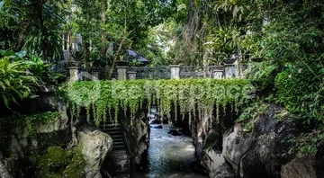 Private River Estate in Kaba-Kaba A Tropical Masterpiece