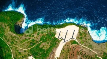 Exclusive Cliff-Front Ocean View Land at Kelingking Beach, Bali