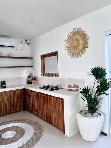 Idyllic Ibiza-Style Villa with Rice Field View from Rooftop and 15 Minutes from Pererenan Beach