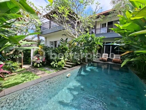 Stylish 3-Bedroom Villa with Private Pool & Enclosed Living – Yearly Rental in Bali’s Coveted Tumbak Bayuh