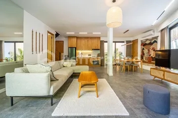 Stunning 3 Bedroom Villa in Batu Bolong, Just Steps Away from the Beach