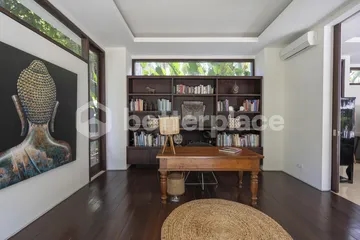 Bright & Breezy 5 Bedroom Villa in Petitenget