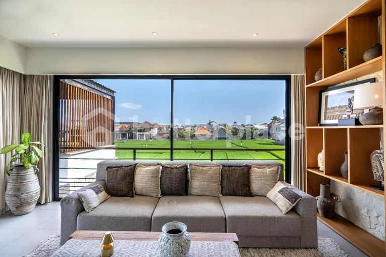 Modern 3 Bedroom Villa with Rice Field View in Berawa – Prime Canggu Location