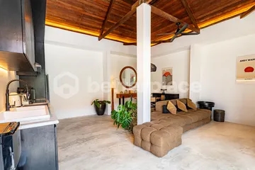 Stylish 2 Bedroom Villa in the Heart of Berawa, Prime Location & Modern Comfort