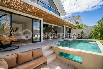 5 Bedroom Modern Tropical Villa in Kerobokan, A Private Retreat with Investment Potential