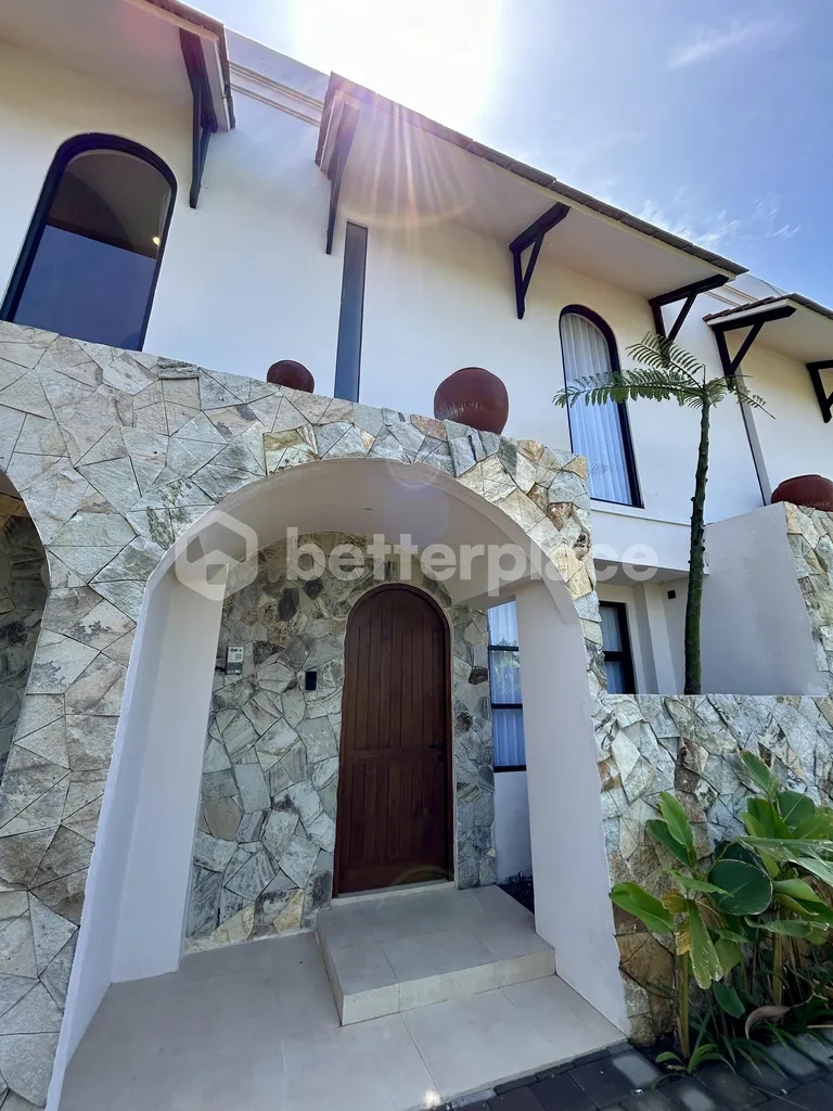 Enchanting Leasehold Townhouse in Bali’s Munggu – Seseh Area