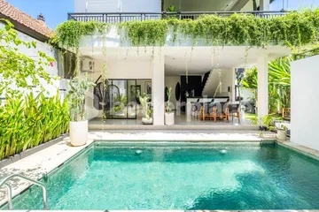 Charming Three Bedroom Villa with Open Living Space for Yearly Rental in Berawa