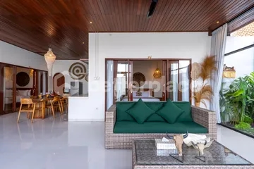 3 Bedroom Villa For Yearly Rental in Seseh, A Few Minutes to The Beach