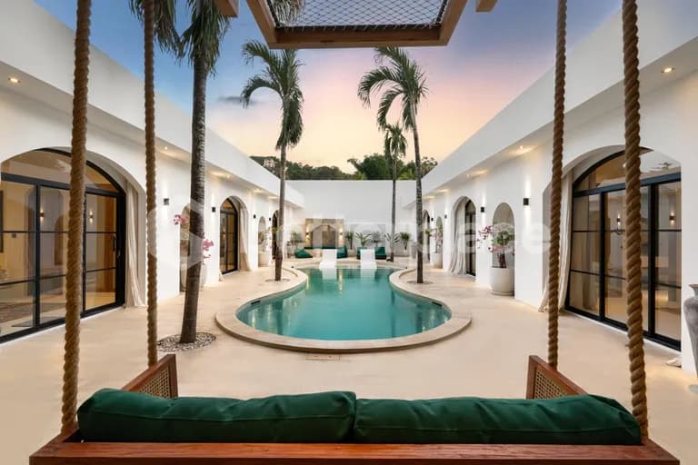 Unique Investment Opportunity, 6 Bedroom Boutique Hotel in Bingin