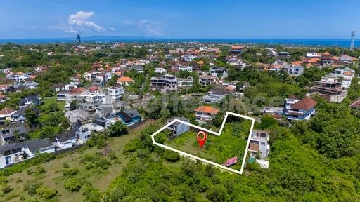 Freehold Land with Building in Prime Pecatu Location – Pink Tourism Zone
