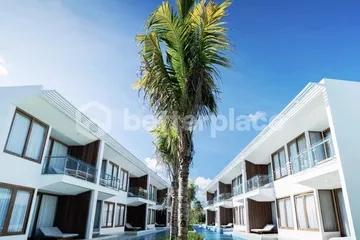 Modern Island Living – Elegant One-Bedroom Apartment with Private Terrace, Pool Views, and Ocean Proximity in Gili Trawangan
