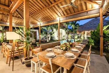 Luxury Modern Tropical Villa in Prestigious Seminyak–Oberoi – 5 Bedrooms of Exceptional Comfort