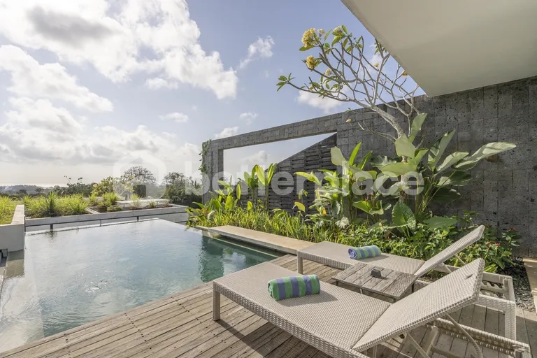 Exquisite Freehold Villa with Ocean Views in Uluwatu