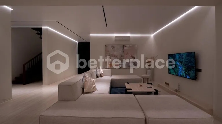 Prime Property for Investment 4 Bedrooms Eco Modern Villa in Ubud