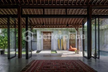 Warm & Spacious Villa Joglo Style for Yearly Living in Perenan