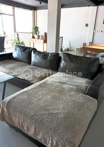 Luxury Living in Bali: Freehold 4-Bed Villa with Rooftop Terrace Ocean Views