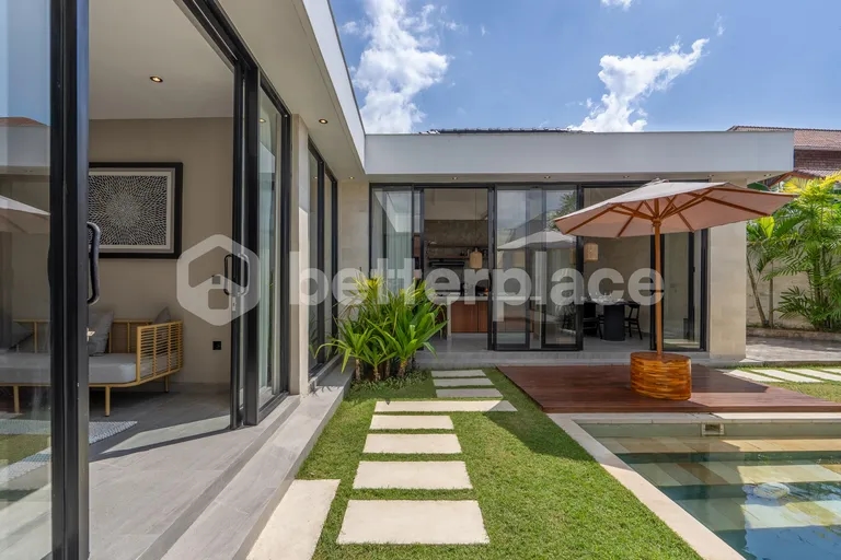 Invest in Paradise: Luxurious Villa in Bali’s Coastal Gem, Jimbaran Beach!