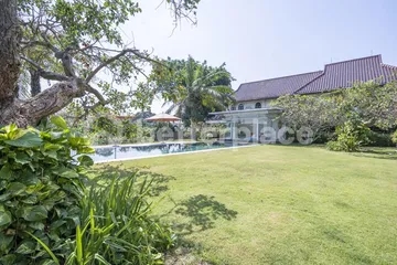 Enchanting 4 Bedrooms Bali Villa in Umalas: A Luxury Investment Opportunity in the Island Paradise