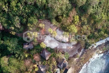 Hidden Gem of Nusa Ceningan – Rare 10 are Leasehold Beachfront Land with Triple-A Ocean Views and Direct Beach Access