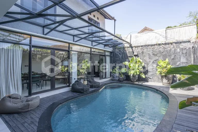 Luxury Furnished Villa Offering Comfort and Elegance in Kerobokan