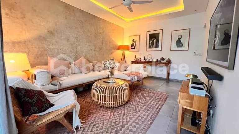 Modern 2 Bedroom Villa in Berawa, Just 7 Minutes from the Beach