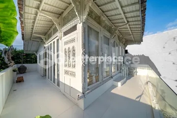 Bohemian Style with Ocean View Villa in a Peaceful Coastal Setting