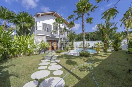 Exquisite 2024 Built Villa with Private Pool in North Canggu