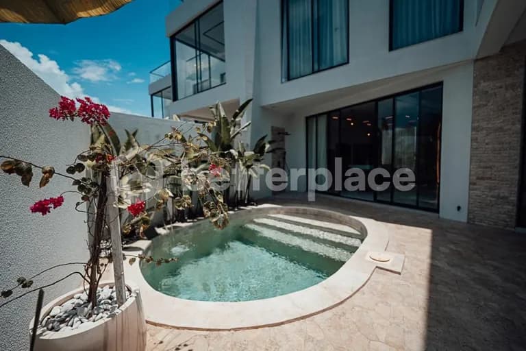 Tranquil Villa Hillside Living Leasehold 3BR Villa near Greenbowl Beach