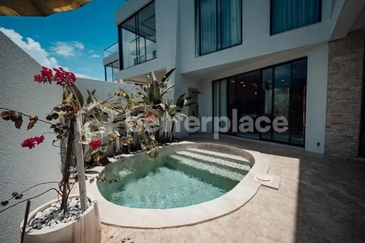 Tranquil Villa Hillside Living Leasehold 3BR Villa near Greenbowl Beach