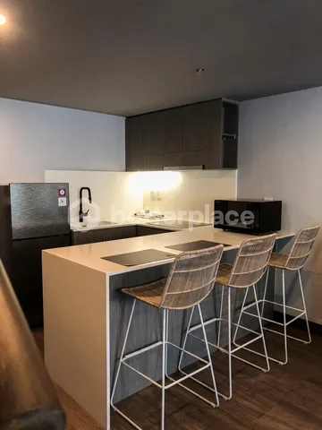 Elegant Leasehold 1-Bed Apartment in Canggu – Batu Bolong, Just 3 Minutes from the Beach with Rooftop Pool and High ROI Potential