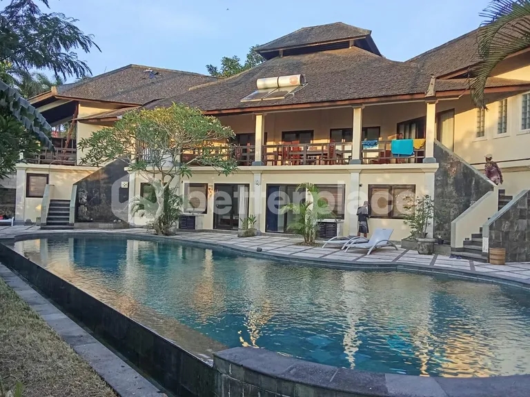 Spacious 5 Bedroom Villa in Pererenan for Yearly Rental