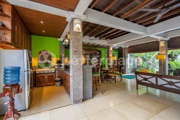 Invest in Bali’s Beauty: 3-Bed Leasehold Villa in Seminyak Oasis