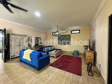 An Ideal Investment and Lifestyle Property: Beautiful 3-Bedroom Villa in Sanur with Modern Amenities, Large Garage, and Strong Rental Appeal