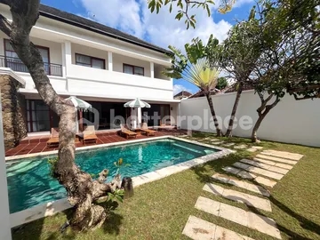 Spacious 5-Bedroom Villa in Berawa – Ideal for Yearly Rental