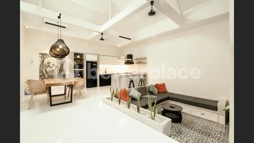 Impressive 2-Bedroom Villa in Canggu – Minimalist Design and Prime Location Near Berawa Beach and Canggu’s Hotspots