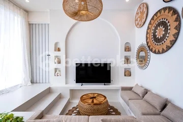 Prime Investment, Brand New 2 Bedroom Villa in Berawa with Rooftop