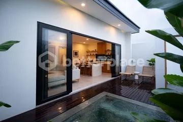 Modern Tropical Villa in Tumbak Bayuh – 15 Minutes from Pererenan Beach