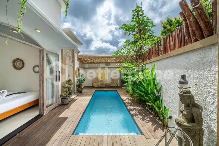 Beautiful Contemporary Three-Bedroom Retreat in Ungasan with Private Pool Near Bali’s Iconic Beach Lifestyle