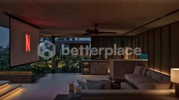 Tropical Luxury Redefined: Elegant Leasehold Villa Surrounded by Bali’s Breathtaking Ocean and Jungle Vistas