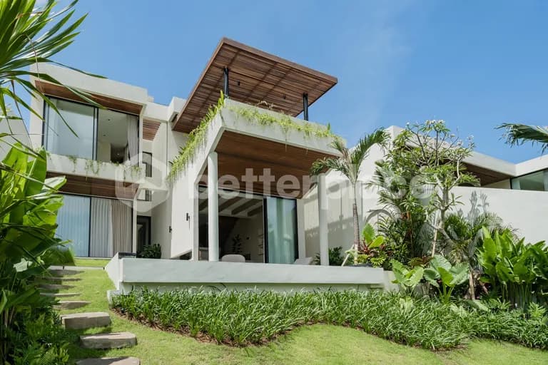 Uluwatu Luxury Redefined: Stunning Freehold Villas with Jacuzzi and Breathtaking Landscapes