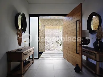 A Spacious Twin-Villa Complex Walking Distance to Balangan Beach