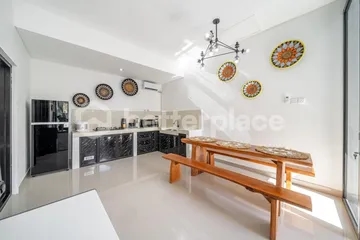 Stylish Modern 3-Bed Villa in Canggu – Babakan with Private Pool and Enclosed Living Area – A Peaceful Yearly Rental Just Minutes from the Beach