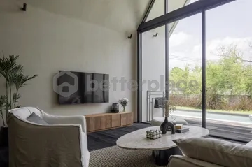 Stylish 2 Bedroom Villa in Nyanyi – 8 Minutes to the Beach