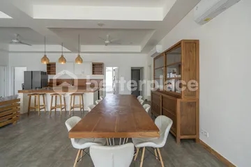 Spacious 5 Bedroom Villa in Kerobokan – Perfect for Investment or Home Living