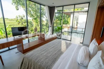 Pererenan’s Luxurious Beachside 4 Bedrooms Villa: A Contemporary Villa Oasis in Bali’s Serene Local